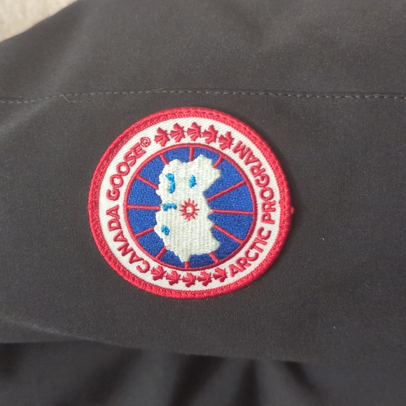 Canada Goose Womens Victoria Parka - Picture 11 of 12